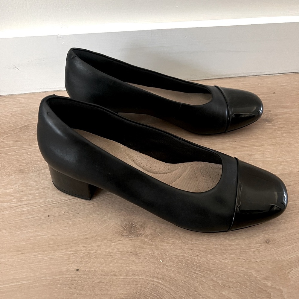 Clarks Chartli Diva Pump